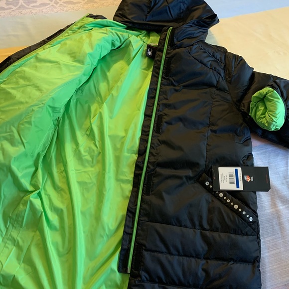 Brand new Spyder puffer jacket - Picture 5 of 7